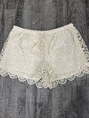 HeartSoul Cream Crochet Lace Shorts with Tassel Drawstring